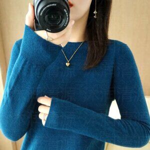 SEAWEED BLUE SOFT CREW NECK LONG SLEEVE CASHMERE STYLE SWEATER